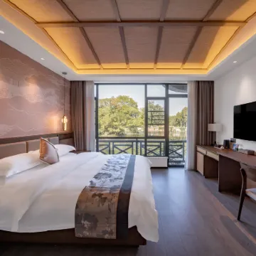Ganzhou Bajing Lake House B&B  (Jiangnan Songcheng Scenic Area Bajing Park Store) Hotels near Zaoer Lane