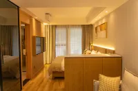 Longcanggou Table Mountain Blackstone Vacation Homestay Hotels in Yingjing