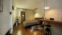 Heqing Chushan Xiaozhu B&B Hotels in Heqing