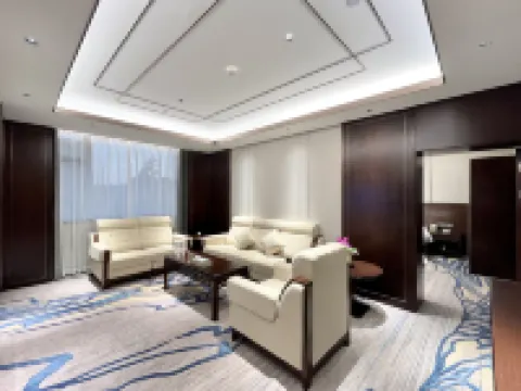 Nanjing Zhongshan Hotel (Jiangsu Conference Center) Hotels near Nanjing Andover Under Water World