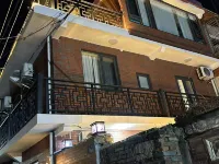 Tingfengyi Guesthouse โรงแรมใกล้หอคอยตงสี