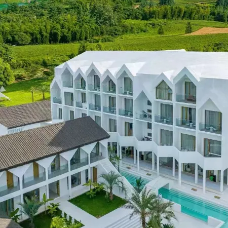 Aiqi Hot Spring Resort Hotel