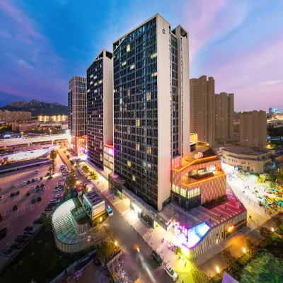 羅萊夏朵睡眠體驗飯店（青島國信體育中心埠西地鐵站店） 劲松三路附近的飯店