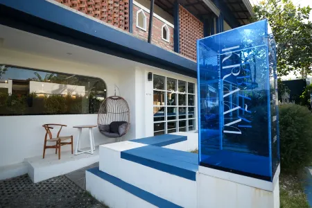 Kraam Silhouette Hotel and Cafe Phuket- Chalong pier hotel