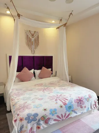 Ya'an Garden Impression Hotel Отели рядом с достопримечательностью «Yazhou Lounge Bridge»