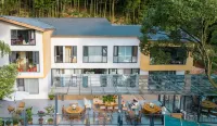 Xitang Hotspring Homestay (Wangyougu Branch) Hotels in Changning