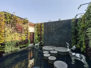 Pu'er Songkun Hotel (Yuecheng Shiguangli Shopping Park Shop)