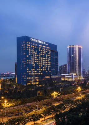 DoubleTree by Hilton Xiamen-Wuyuan Bay Hotels near Wangchao Sailing Sea Park