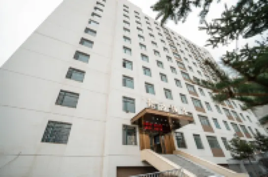 Xining Jufang Hotel (No.1 Vocational School Branch)