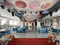 Huocheng Suhaijun Business Hotel
