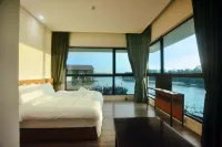 Crosview Hotels in Kuala Sepetang