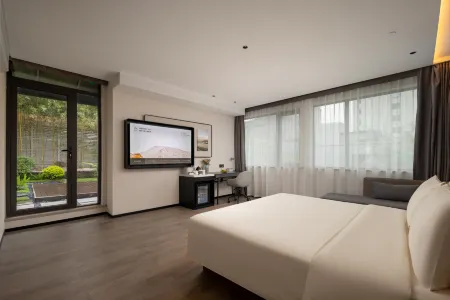 Atour Hotel Pinghai Road, West Lake, Hangzhou