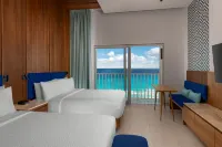 Hilton Cancun Mar Caribe All-Inclusive Resort Hotel dekat Playa Linda