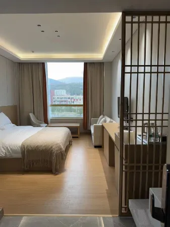 Luhuo Danxia Hotel Отели рядом с достопримечательностью «Shouling Temple»