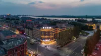 HanTing Hotel (Yingkou Railway Station Liaohe Street)