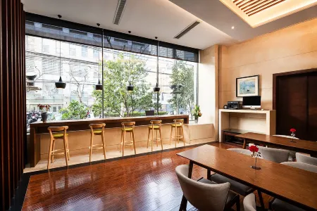 SSAW Boutique Hotel Shanghai Boyang（Fudan University） Отели рядом с достопримечательностью «Shanghaitiyu College»