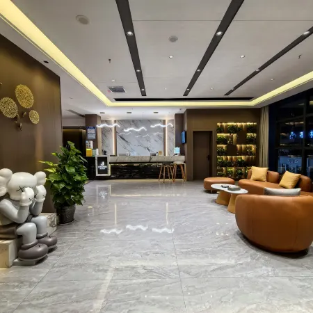 Yue Hotel (Yingshan Shenghua Times Square Store)