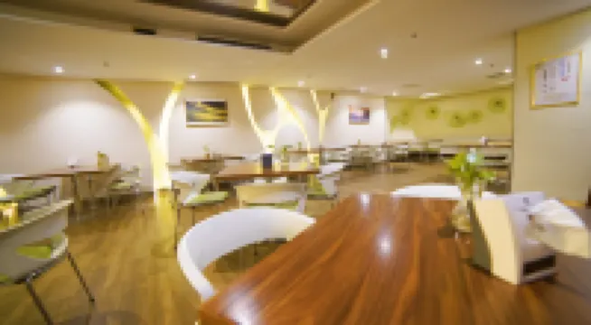 Pesht Hotel