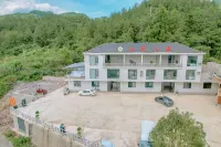 Hefeng Shanjian Renjia Homestay (Pingshan Gorge) - con vistas a la montaña