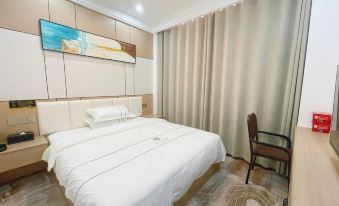 Xinhuang Huifeng Hotel
