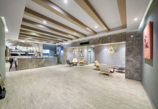 Jinjiang Metropolo Hotel 객실 내부