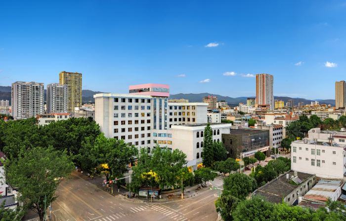 Xinkaitong Hotel Ruili