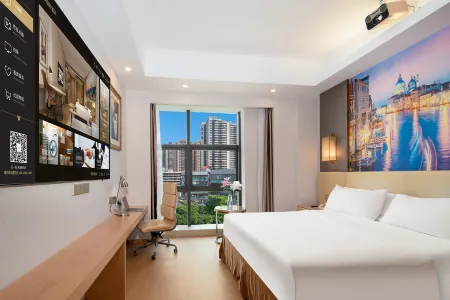 Vienna International Hotel (Zhanjiang Renmin Avenue Dingsheng Plaza)