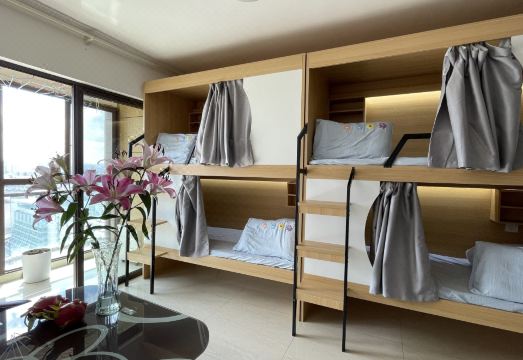 Yunni Pure Girls Youth Hostel