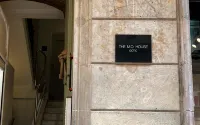 MO HOUSE GOTIC