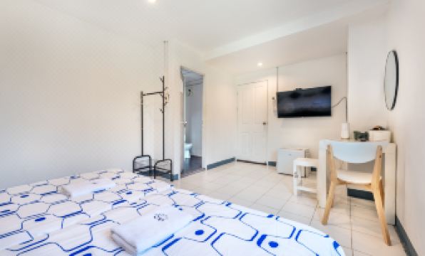 Sloth Hostel Don Mueang