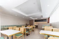 Lido Boutique Hotel (Yancheng Station Baolong Plaza Branch) Hotel di Yancheng