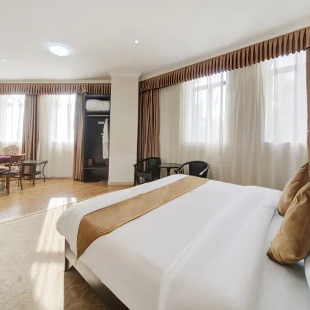 Bett Hotel Отели рядом с достопримечательностью «Жухайский конный корт»