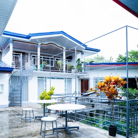 RedDoorz @ Lao Singuan Homestay