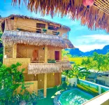 Hang Mua Bamboo Homestay Hotel di Ninh Tiến