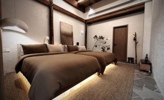 Resort in the valley of zen
