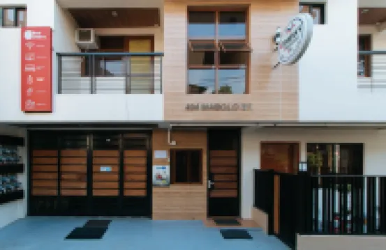 เรดดอร์ซ พลัส ใกล้ อัพทาวน์ บีจีซี มอลล์ โรงแรมใกล้สถานฑูต โคเรียน