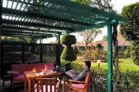 Cairo Pyramids Hotel โรงแรมในไคโร