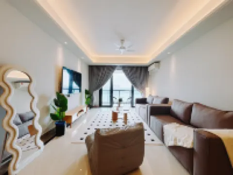 R&F Princess Cove Seine Region By Lions Bay