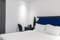 Quang Minh Riverside Hotel Danang Hotels near Dragon Carp Fountain