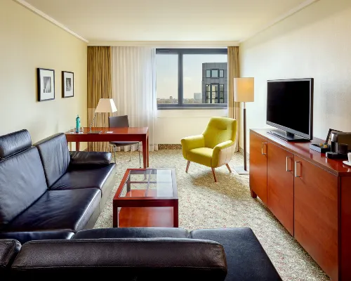 Courtyard by Marriott Duesseldorf Seestern Hotels near Golzheim