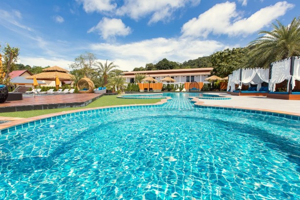 U Rip Resort Hotele w: Ko Phi Phi