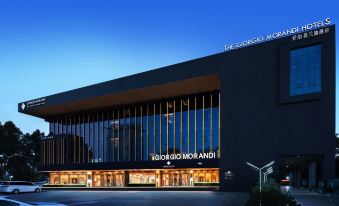 The GiorgioMorandi Hotels (Linyi People's Square Wanxianghui)