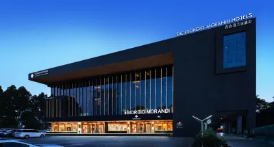 The GiorgioMorandi Hotels (Linyi People's Square Wanxianghui) Hotels near Linyi Kong Temple