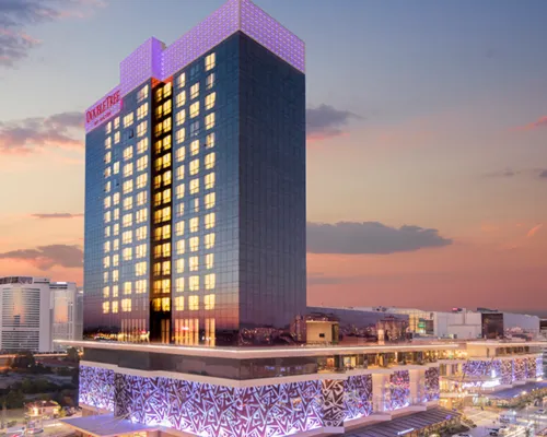 Doubletree by Hilton Istanbul Umraniye Hotels near Umraniye