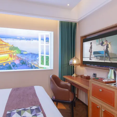 James Joyce Coffetel Hotel (Xiangyang Ancient City Tanxi Road)