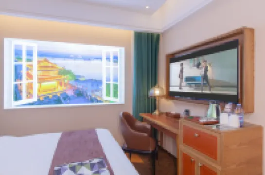 James Joyce Coffetel Hotel (Xiangyang Ancient City Tanxi Road)