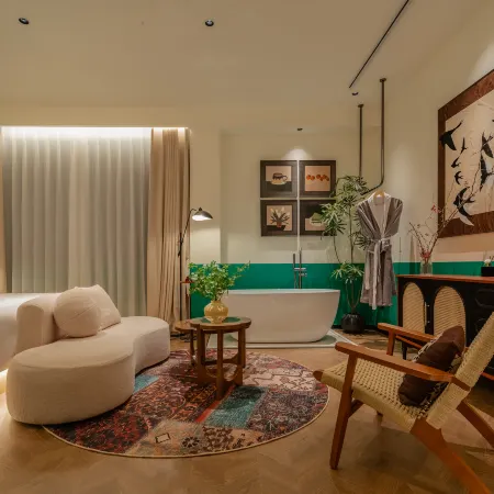 Quzhou Waiting for You Art Hotel (Shuitingmen Confucius Temple)