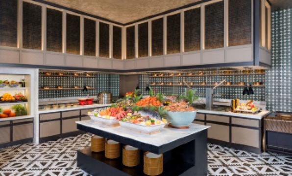 Renaissance Qingdao Hotel