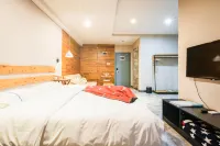 Cloud Inn Hotels in O-Park
