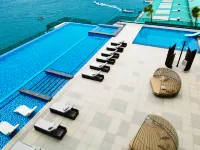 Seafest REGENCY - Pools